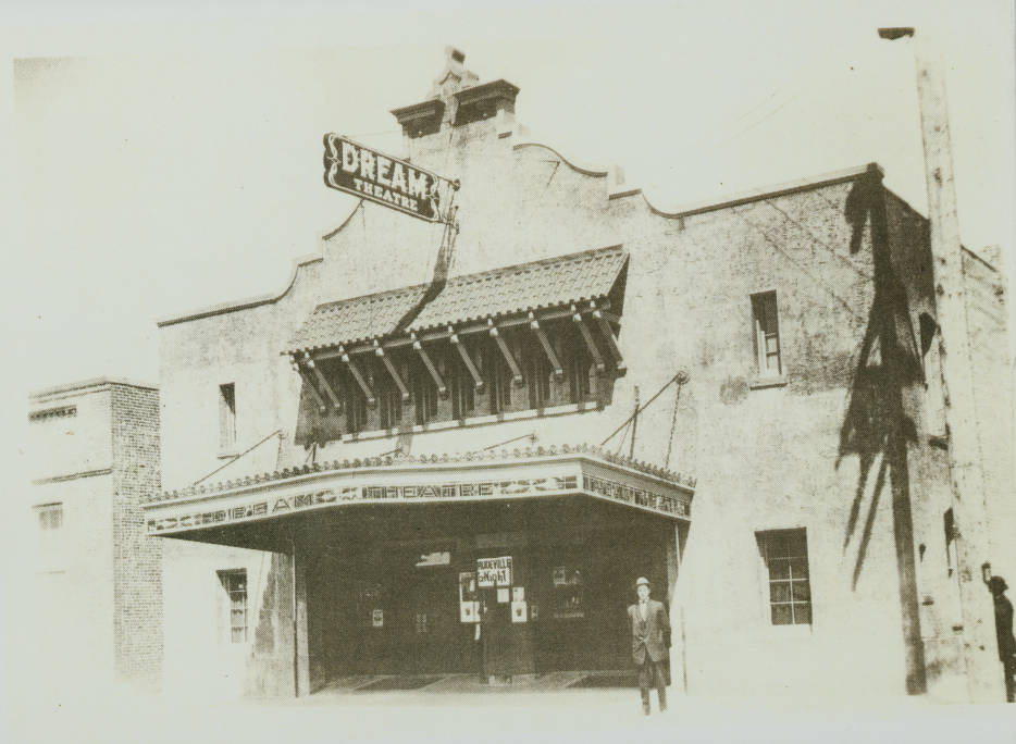 Ben Abbott at his Dream Theatre, Sedro-Woolley, ca. 1914. (Courtesy Sedro-Woolley Museum)