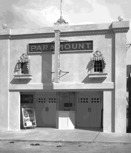 The Paramount Theatre in Okanagan, ca. 1918. (Courtesy Okanogan County Historical Society, ID LADD2080.2 Paramount 1918)