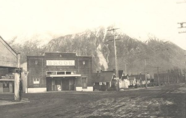 Undated photograph of the Brook Theatre, Snoqualmie. (Courtesy Cinema Treasures website)