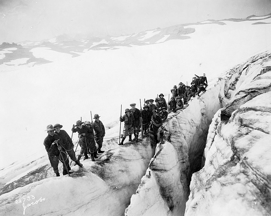 Frank Jacobs captured this photo of a climbing group on Mt. Rainier, ca. 1923. (Courtesy Washington State History Museum, Catalog ID 1998.39.376.7)