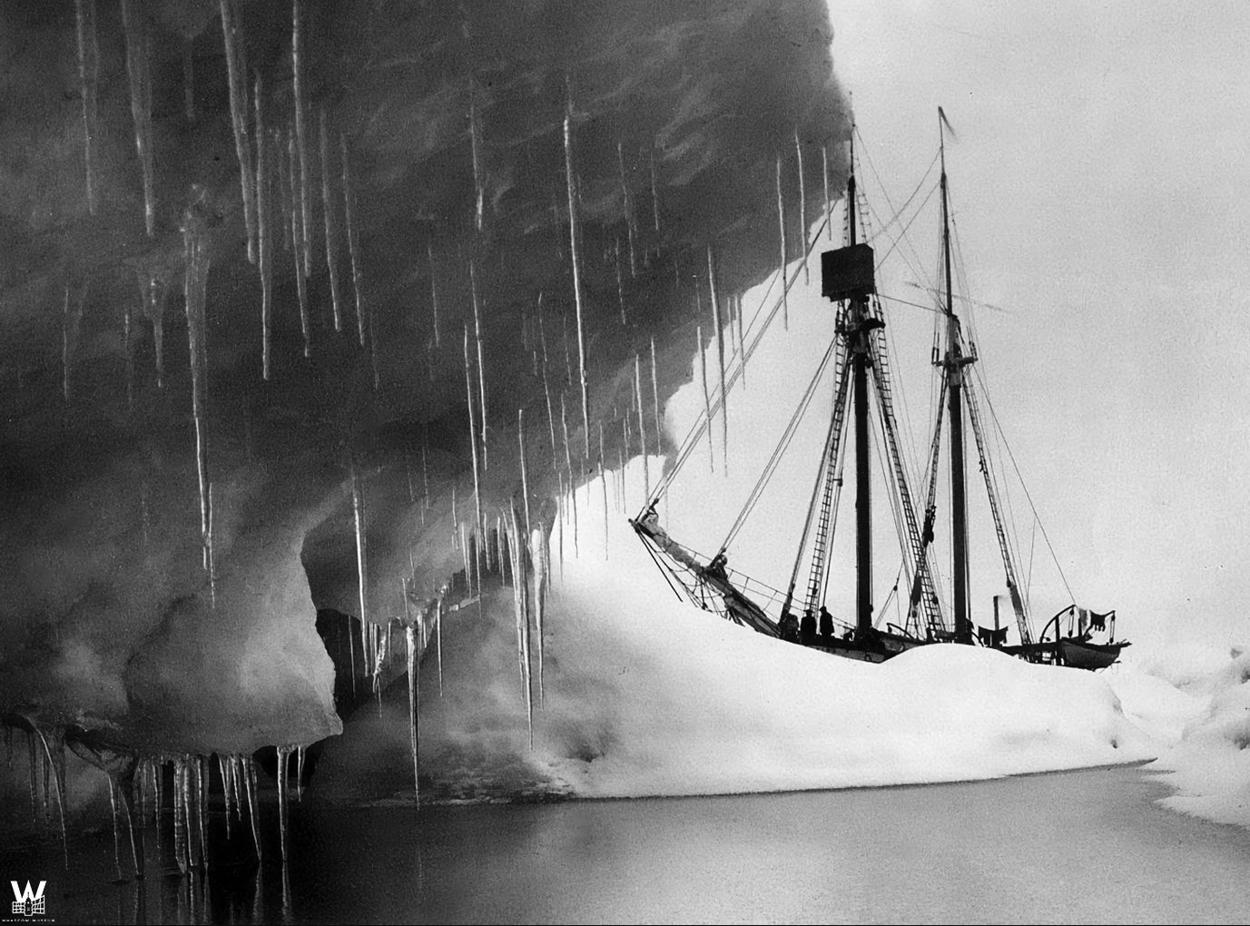 The ship "Elvira" stuck in polar ice, 1913. It would later be crushed and sink. (Photo by Will Hudson, courtesy Whatcom Museum, ID No. 2003.15.115)