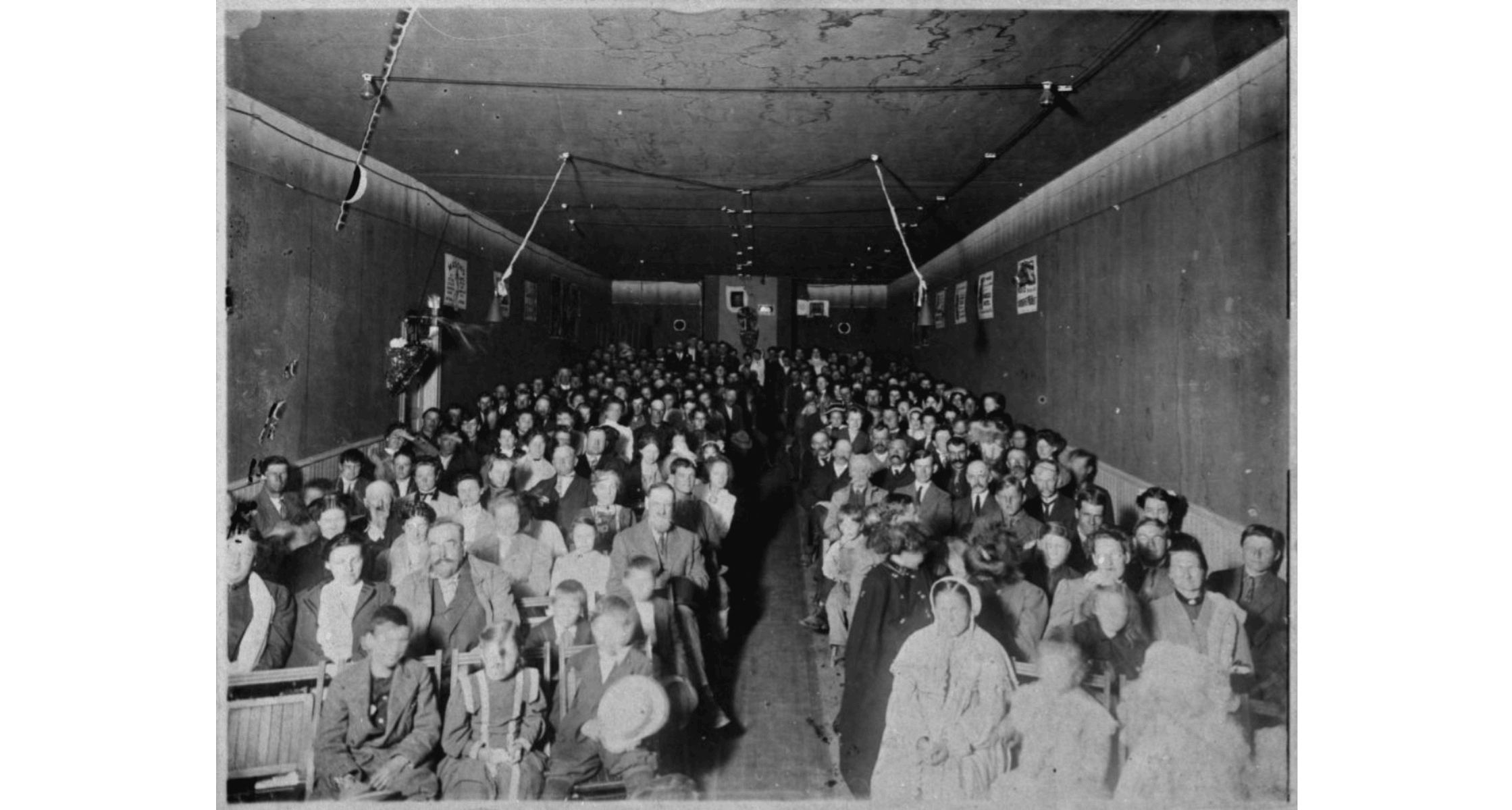 Star Theatre, Port Angeles, ca. 1909. (Courtesy Port Angeles Public Library, Bert Kellog Photograph Collection, PTANBLDN006)