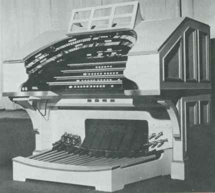 The Granda Organ Loft's instrument, ca. 1971. (Courtesy Puget Sound Theatre Organ Society website)
