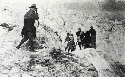 Crew filming Cecil B. DeMille's "The Golden Bed" (Paramount, 1925) on Mt. Rainier. (Exhibitor's Herald, 10 January 1925, Page 28)