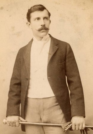 Actor Harry Glazier, ca. 1892. (Photo by W.D. Wentworth and Son, courtesy University of Washington Special Collections, Order No. JWS18043)