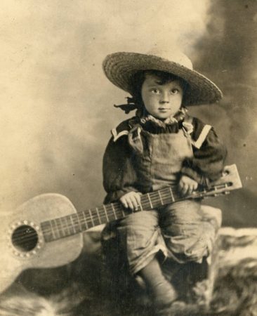 Baby Buster, ca. late 1890s. (Courtesy University of Washington Special Collections, Order No NWS13650)
